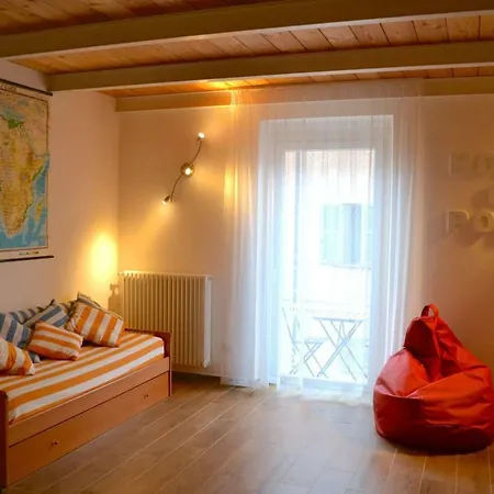 شقة Attico Romantico Nel Centro Storico House Of Poets